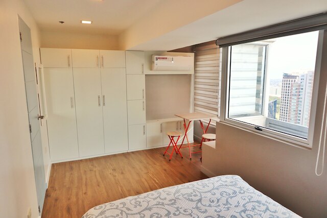 フォート ヴィクトリア BGC、Netflix、25M WiFi あり