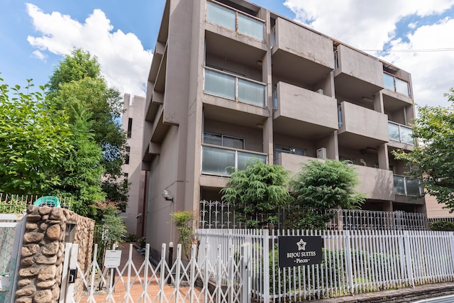 ビジュースイーツ Pieces