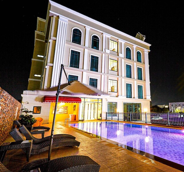 バンブア グランド ウドーン