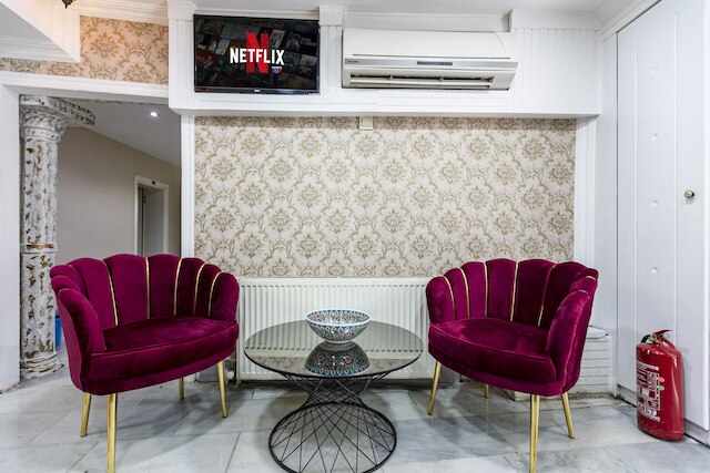 オットマン ザーデ