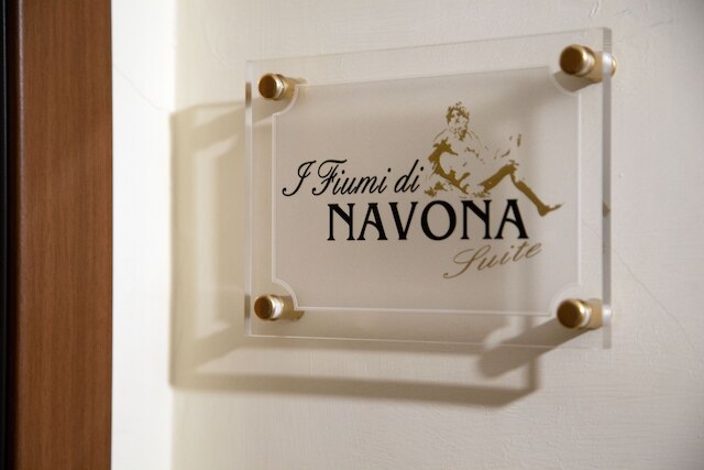 イ フィウミ ディ ナヴォーナ