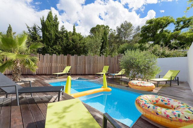 ヴィラ ホリデイズ