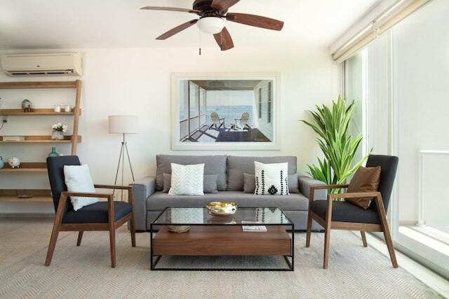 アリーナ、素晴らしいベッドルーム 2 室、ビーチフロント - デザイナー バイブス