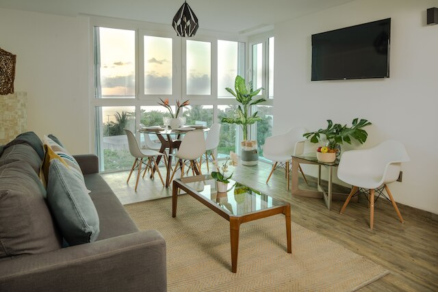 CHIC- 素晴らしいビーチにある改装したてのベッドルーム 1 室