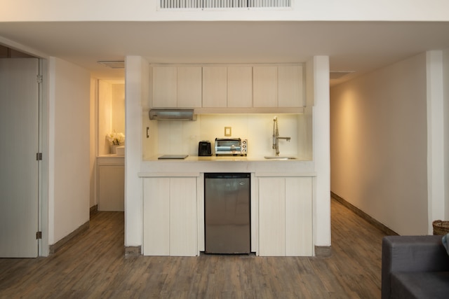 CHIC- 素晴らしいビーチにある改装したてのベッドルーム 1 室