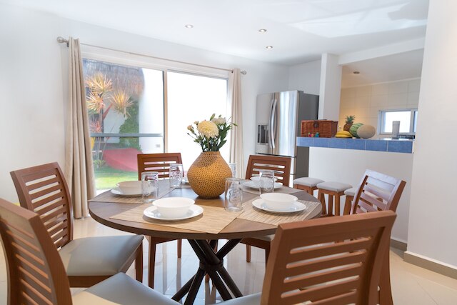 ホテル ゾーンにある快適なラグーン フロント ヴィラ