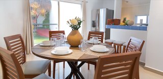 ホテル ゾーンにある快適なラグーン フロント ヴィラ