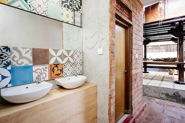 バクンガン ディジェロ ホームステイ