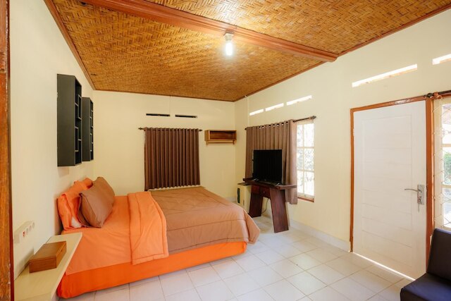 バクンガン ディジェロ ホームステイ