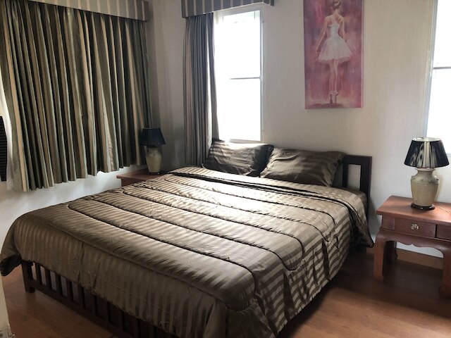 パタヤ プール ヴィラ TLH