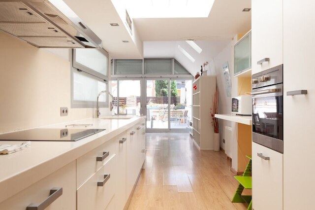 セントリック アパートメント バルナ