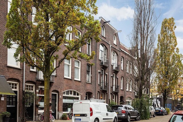 コルネリス ラグジュアリー ゲストハウス