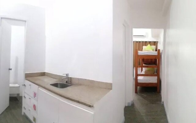 V - ルームズ ホステル - 大人限定