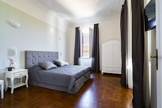 ライブ フローレンス ゲストハウス