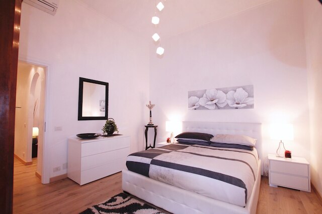 ルドヴィージ デコ