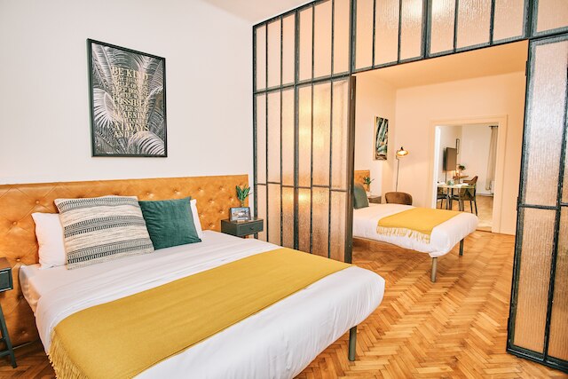 カモ ルームズ - ブティック アパートホテル