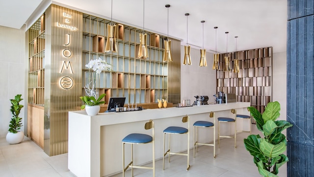 プリンス ホテル ダナン (フォーマリー セル ド メール ホテル & スイーツ)