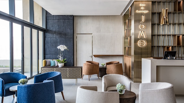 プリンス ホテル ダナン (フォーマリー セル ド メール ホテル & スイーツ)