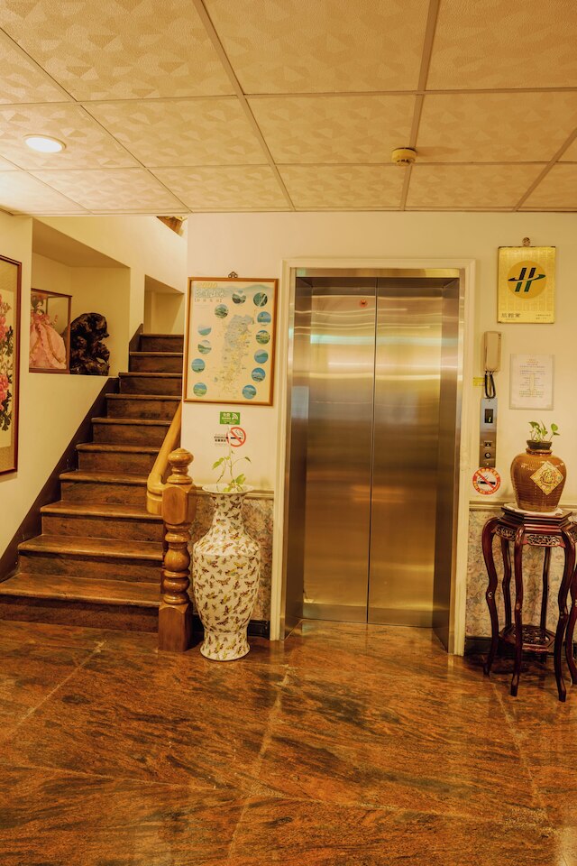 シー リャン ホテル (世良商務旅館)