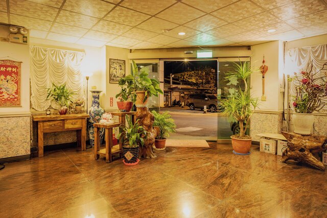 シー リャン ホテル (世良商務旅館)