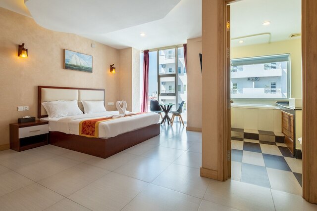 コリナ スカイ ホテル プノンペン