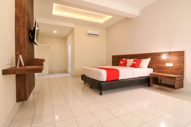 OYO 1384 プラウ バリ ホテル