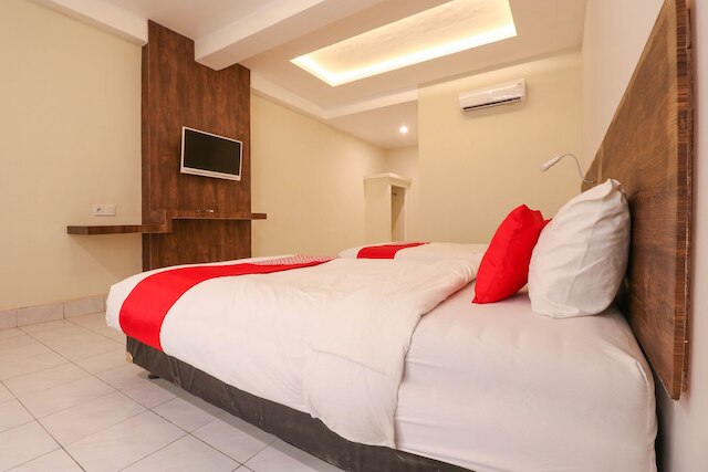 OYO 1384 プラウ バリ ホテル