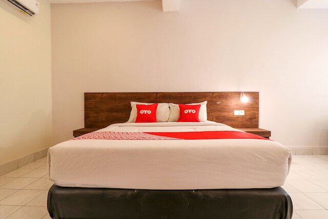 OYO 1384 プラウ バリ ホテル