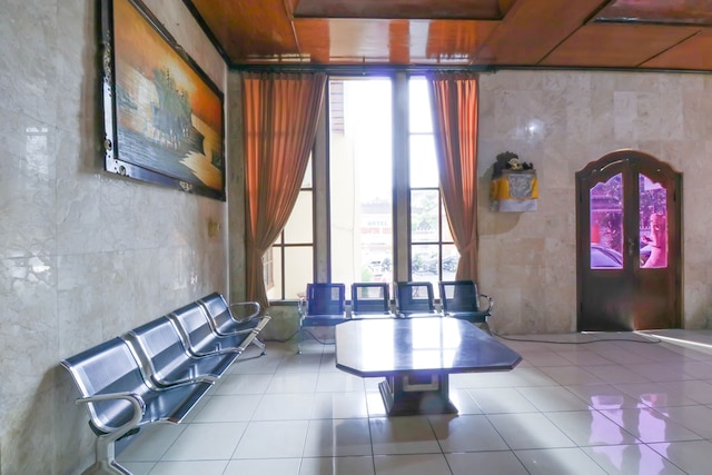 OYO 1952 ホテル デワタ インダ 近く ルミンタン パーク