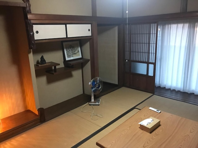 ゲストハウス & バー ダイヤモンドヘッド