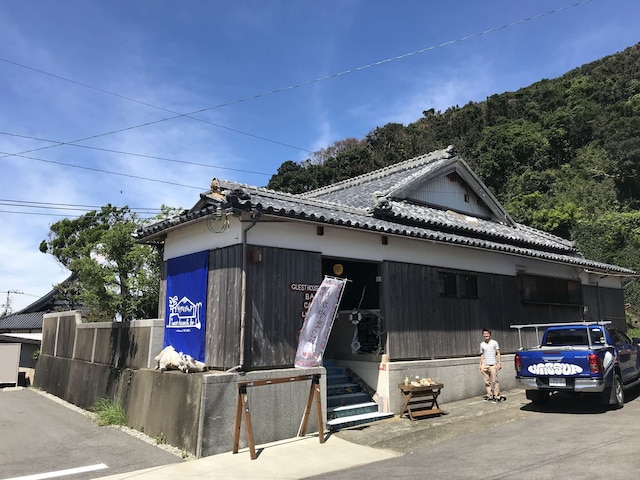 ゲストハウス & バー ダイヤモンドヘッド