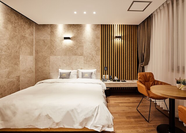 ノーブル ステイ ホテル