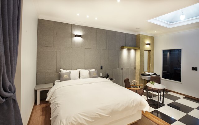 ノーブル ステイ ホテル