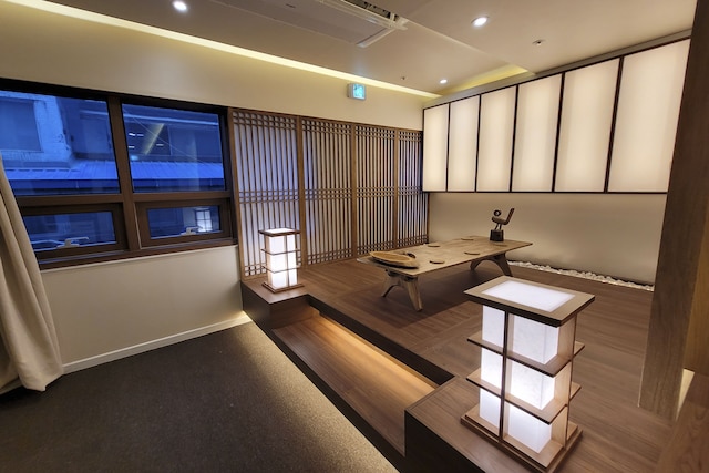 UH スイート ザ チョンノ