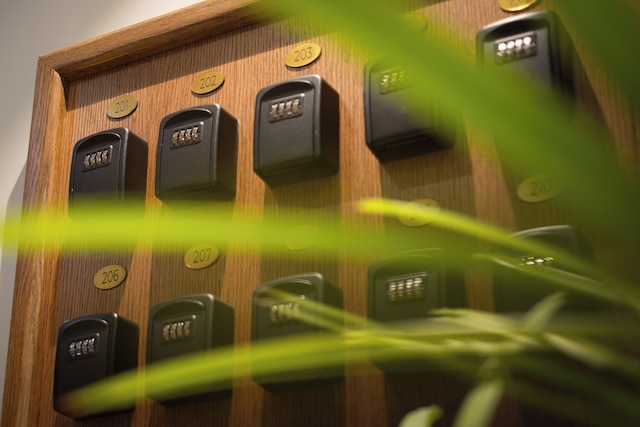 モノクローム・ロスチャイルド - ロギン・テルアビブ・スマートホテル