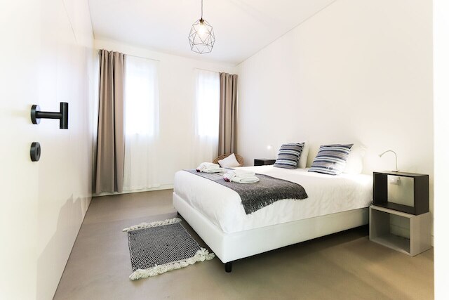 アベニダ プレミアム バイ ホーミング