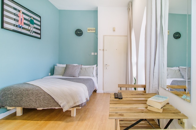 フリア マーケット スタジオズ