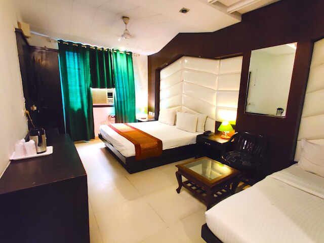 ユニスター ルームズ