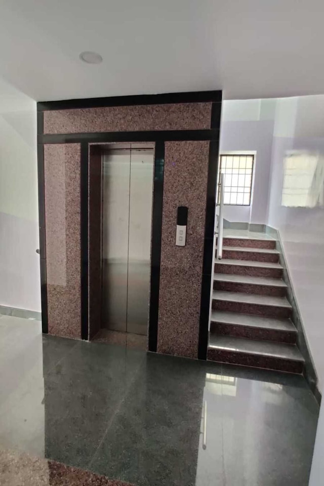 アイ クラウド - エリート スイーツ