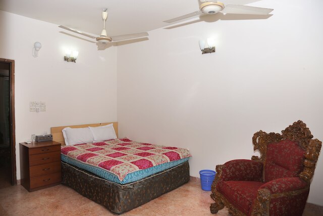 マヤ サービス アパートメント