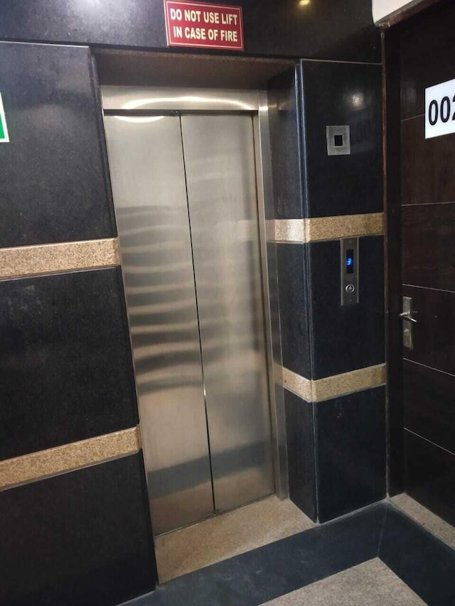 ADB ルームズ ホテル チャンダー パレス