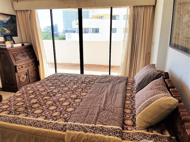 ファンタスティック 2 ベッド ウィズ ヒュージ バルコニー & シー ビューズ