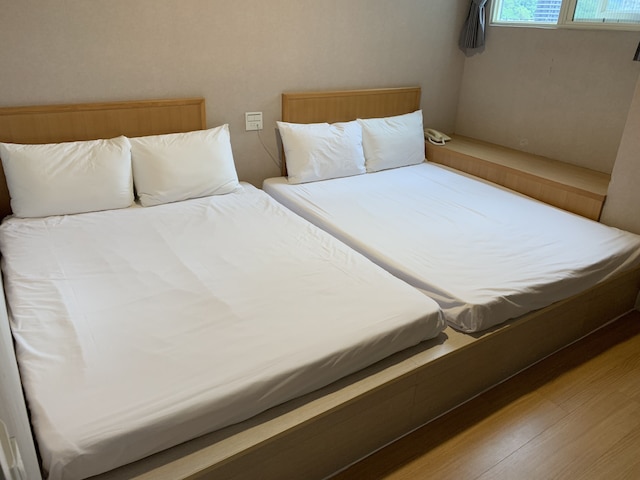 シエン ドゥ ジュアン ホテル (仙渡庄旅社)