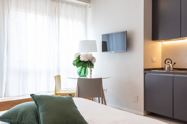 ビープレイス ガリバルディ スイート