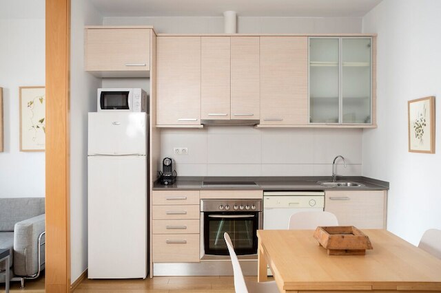 セントリック アパートメント ウニベルシタ