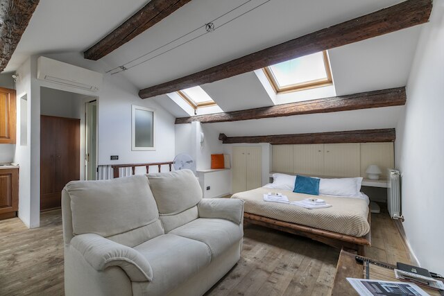 ベニス ラブリー アパートメント