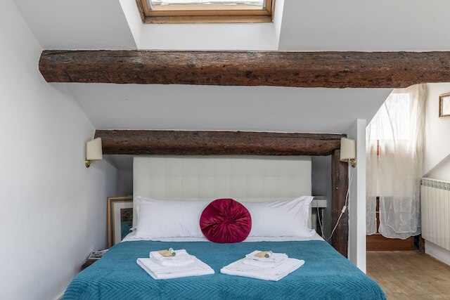 ベニス ラブリー アパートメント