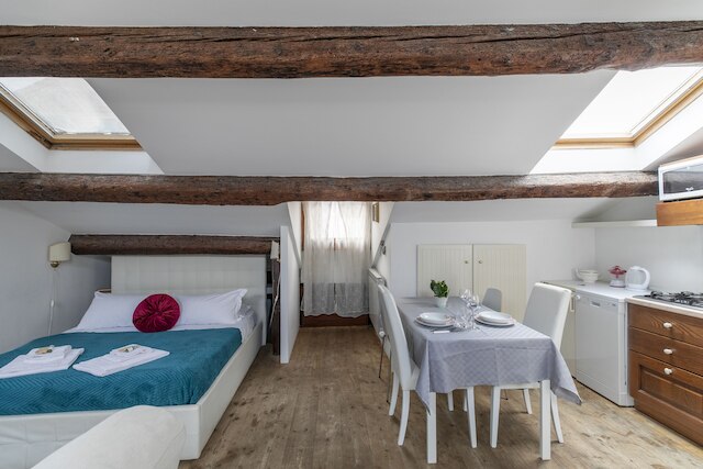 ベニス ラブリー アパートメント