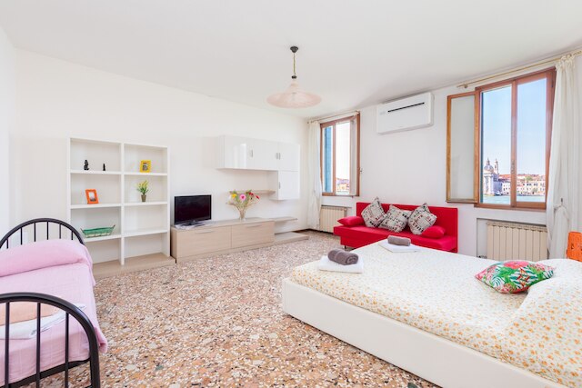 ラブリー カナル ビュー