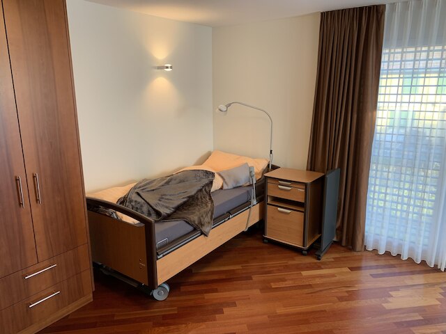 アパートメンツ H56